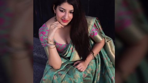 Beautiful and stylish simple indian saree front and back excellent design idea 2021