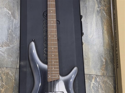 Ibanze依班纳 SR300MGB午夜渐变贝斯开箱