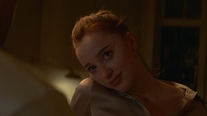 I'm not sure either of them are reacting appropriately to such a story 😐 🎬 Fair Play | Netflix