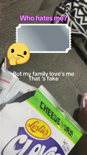 👾Lance and Sofia (@yuri.ligas7)’s videos with No Surprises - Juliana Chahayed