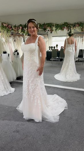 ✨New arrival in store today!✨ Check out this stunning figure hugging lace wedding dress modelled by the lovely Helen Marie humanist celebrant. Plus wait for the next video as you can have a stunning detachable over skirt to give you 3 completely different looks for your big day! You can have the dramatic massive train for the service and your photos and then take it off for the evening and have a sexy figure hugging dress to dance the night away!! ❤️🤩 It’s in store now to try and order now! If 