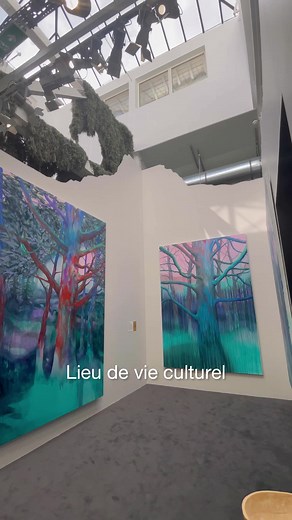 Une visite musicale gratuite avec Clara Germont en plein cœur de Paris ça vous tente ? 🎻 Rendez-vous au MAIF Social Club, Maif Social Club, dans le marais. Un lieu culturel gratuit avec une exposition, des événements mais aussi un concept-store écoresponsable, un café et un espace de coworking !📍MAIF Social Club : 37 rue de Turenne, Paris 3e.#vivreparis #exposition #lieuculturel #cultureparis #parisfrance #expo #expositionparis #lieudevieparis #lieudevie #evenement #expogratuite | Vivre Paris