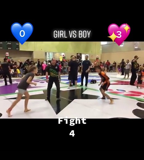 Boys can very rarely escape the power of girls’ legs 🦵🏼✨🔥💕 #girlvsboy#girlsvsboys#girlpower#feminist#bjj#brazilianjiujitsu#girl#boy