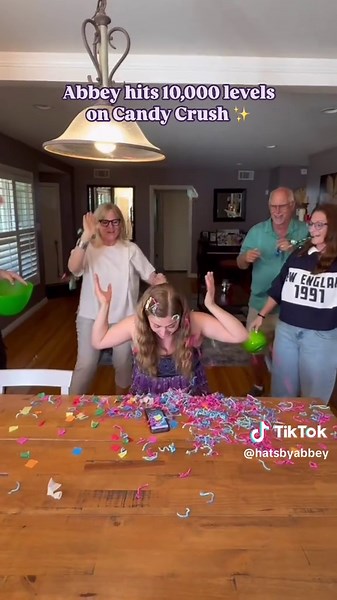 Celebrating 10,000 Levels on Candy Crush with Abbey!