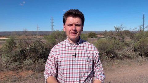 Regional South Australian man believes meteorite smashed into car windscreen