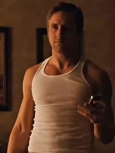 545K views · 18K reactions | Written and directed by #GeorgeClooney, the 2011 film ‘The Ides of March’ was originally meant to star #LeonardoDiCaprio in the lead role. DiCaprio dropped out of the role, but stayed on as an executive producer and the role went to #RyanGosling instead.  Watch the Academy Award nominated drama NOW on digital and on-demand. | Front Row Filmed Entertainment | Facebook