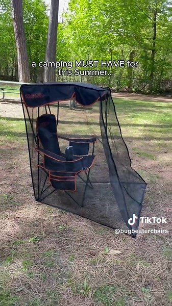 Already halfway through Summer and you’re still swatting bugs at the campsite? It’s time to fix that. #campinghacks #campingwithkids #bugspray #mosquitonet #camping #nontoxicliving #bugbeaterchairs