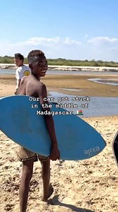 When your car get stuck, meet and have fun with the locals, only in Mada ! 😄🇲🇬 Reel by @joaodserrao with @adrienraza ______________________________________ #igersmadagascar #Morondava #Tourism #Malagasy #Madagascar #IndianOcean #Travel #Holiday #Island #Africa #Adventure #Beautifuldestinations | Igers Madagascar
