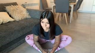 US Mila Farting During Yoga These Are Insane The Fart World Mp3 & Mp4 Download - clip.africa.com