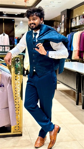 VIZAG INSIGHT | The Swayamvar - Vizag’s one-stop destination for all your wedding collection 👌 Vizag Address : 1) The Swayamvar, Opp Kalyani Jewellery,... | Instagram