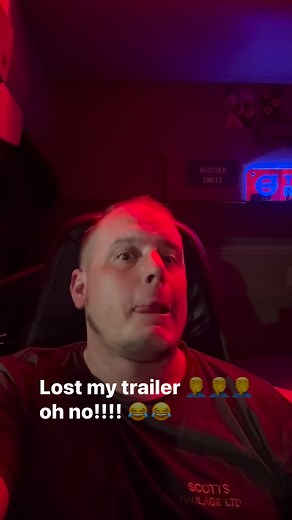 My trailers gone 🤦‍♂️🤦‍♂️🤦‍♂️ #trailer #gonemissing #ohdear #joking #unloading #sleeptime #trucker #truckdriver #tramping #staysafe | TruckerRooster