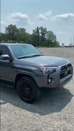 2020 Toyota 4Runner | SR5 Premium 4WD - Super Low Miles!!