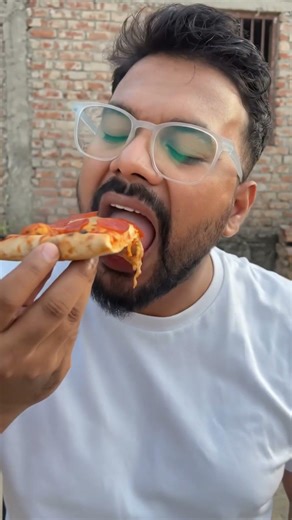 Eating dominos pizza #viral #shorts #reels