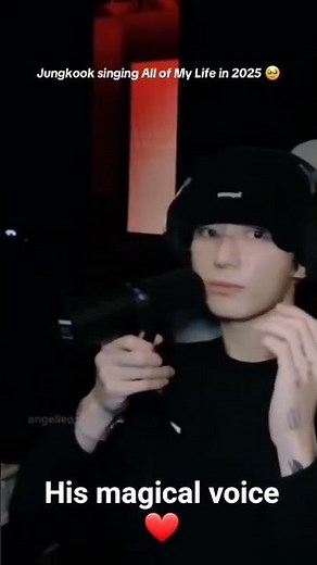 jungkook singing ' all of my life'😍