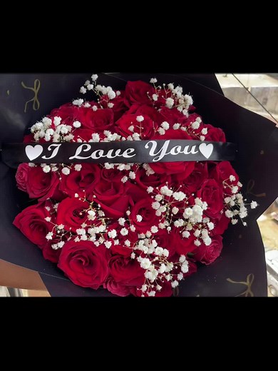Classy Bouquets: Unique Flower Surprises for Events