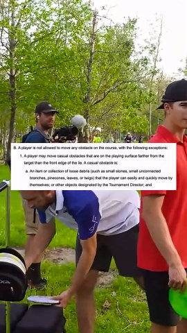 What just happened on this disc golf course is hilarious