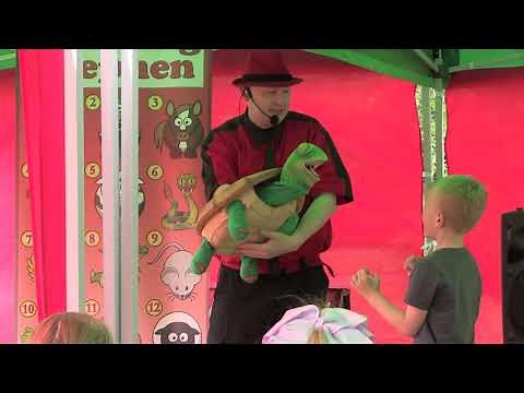 Turtle Puppet 2018 - Ventriloquist Puppet Routine | Amazing Stephen - Magic & Puppet Show