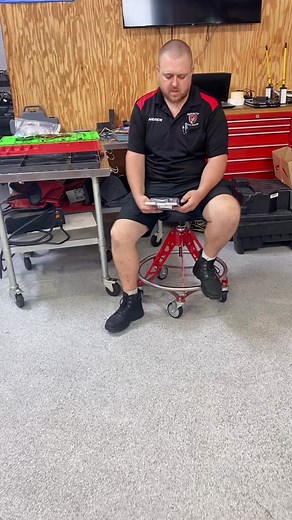 Foxwell NT301 OBD2 Scanner Review