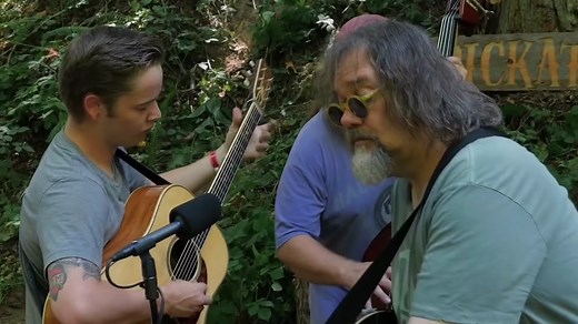 Billy Strings - Dust In A Baggie #billystrings #donjulin #acousticguitar #mandolin #guitarplayer #flatpicking #bluegrass #countrymusic #realcountrymusic #realcountryguitar