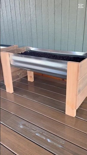 Corrugated Metal and Wood Raised Planter - Beginner Friendly Plan