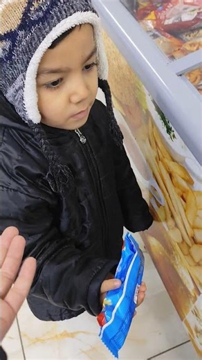 WE CAN'T GET ICE CREAM, IT'S TOO COLD #shorts #discoverme