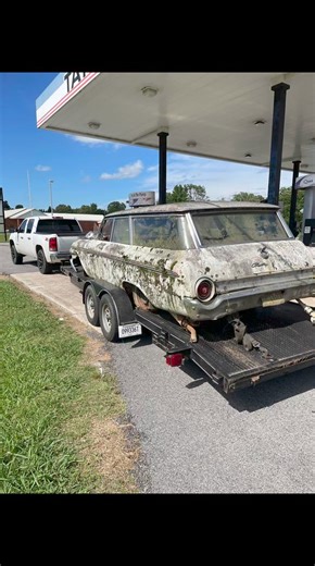 There is just something cool about the old station wagons.. a buddy picked this one up for us.. you could say it's been marinating for a while! Will have more on it soon! #notamustang #FordStrong #stationwagons #barnfind #forsale #classiccars #classiccarrestoration #projectcars #carpartsforsale #carparts #fordpower #musclecar | Tommy Boshers