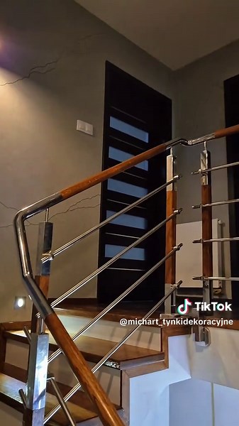 Filmy użytkownika Tynki Dekoracyjne MichArt (@michart_tynkidekoracyjne) z muzyką CZEGO CI BRAK ? - n0c