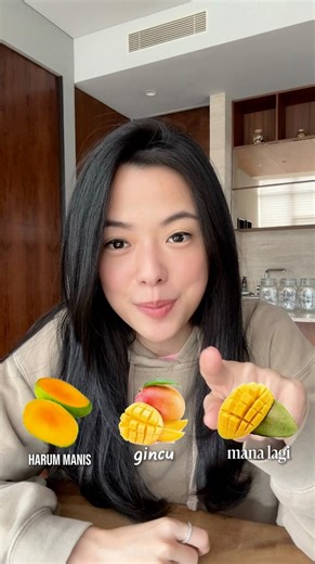 britney on Instagram: "the mango battle, here we gooo!🥭📈"