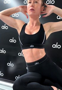 Brie Larson Workout 11/30/2023 • CelebMafia