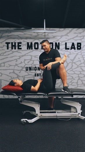 Bryan Mai PT, DPT | Physical Therapist on Instagram: "What a PT Is Actually Thinking During Your Squat 🤓Ever wonder what goes through a physical therapist’s head when we watch you squat? 🔴Because it’s way more than ‘knees in’ or ‘chest up.’ The moment you start your squat, I’m scanning the whole system. 1️⃣First—your setup. How are you standing? Foot width, toe angle, weight distribution. Before you even move, I can already see clues about ankle mobility, hip structure, and stability. 2️⃣Then—