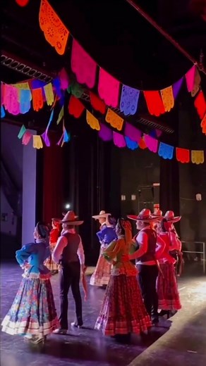 Ballet Folklorico de Zacatecas: Tradicion y Pasion