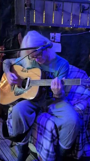 Nice 12 String intro .... For something :-) #guitar