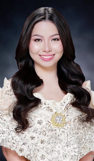 Capture Your Graduation Moment Before April 18, 2026!