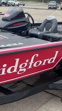 Aluminum vs Fiberglass Bass Boat