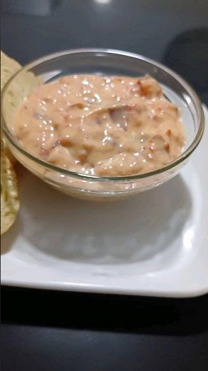 DIP DE PIMENTÓN CON QUESO CREMA, una deliciosa preparación para tus fiestas. #mundo #receta #food