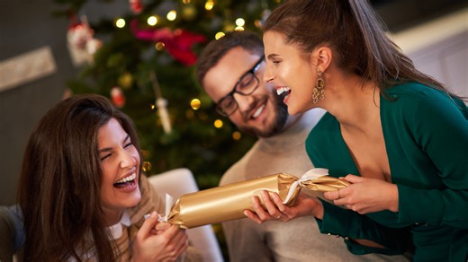 Cómo hacer 'crackers', el envoltorio más original y sorprendente para tus regalos - Cadena Dial