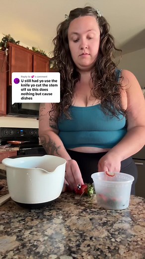 Strawberry Cup Slicer: Easy Fruit Preparation Tool