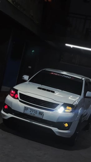 ᴛᴇᴀᴍ ᴘʀᴏ7 on Instagram: "Fortuner VNT Double PRO7 P.73 SX MARK X PRO7 P.730 RV Slim Frame RGB Foglamp PRO7 P.735 F 3C-GT Mini Projector Full PRO7: MP 1 TX-S w/w MP 7.3 y/w MP 9.2 y/w Instal Modul Matrix #pro7 #pro7autolighting #terangbarengpro7 #fortunervnt"