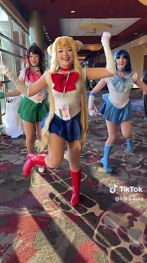 SAILOR MOON💕 @cat @marmar #sailormoon #sailormooncosplay #sailorscouts #sailorjupiter #sailormercury