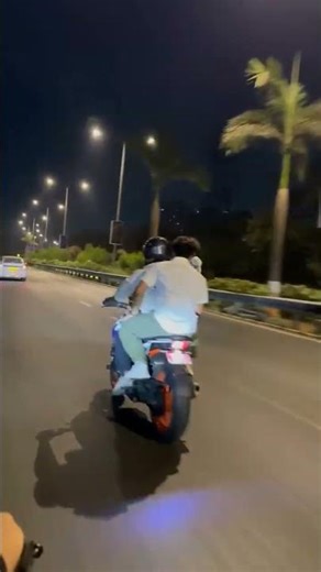 bike stunt on main road#bikestatus #youtubeshort #short