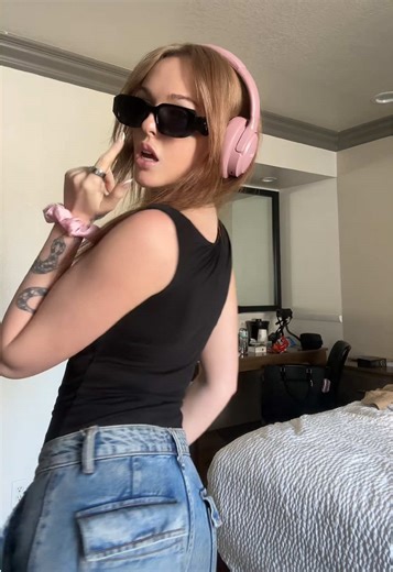 Fitting Time for Actors: Behind the Scenes