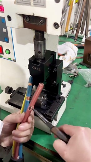 automatic wire cutting and processing machine !#machine #automation #satisfying #diyelectronics