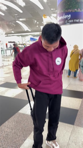 tutorial pakai baju keberangkatan dongss ☺️☺️☺️😆😆 sini ke LPK Subarashi Guys biar dikasi tutorial pakai baju nyaa 😊😊😊🫶🏽 #lpkjepang #siantar #ayokejepang #fyp #tg