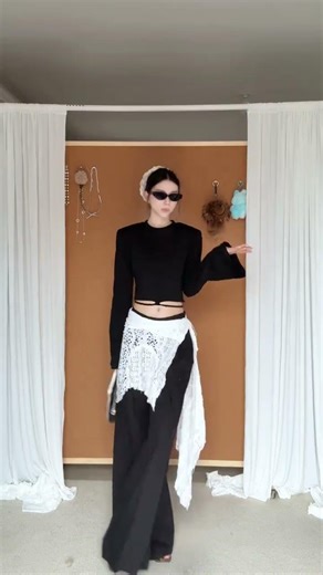 Outfit Secrets: Dress Like a Model on a Budget