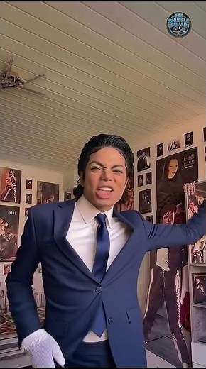 Michael Jackson dancing Beat It #beatit #michaeljackson #thekingofpop