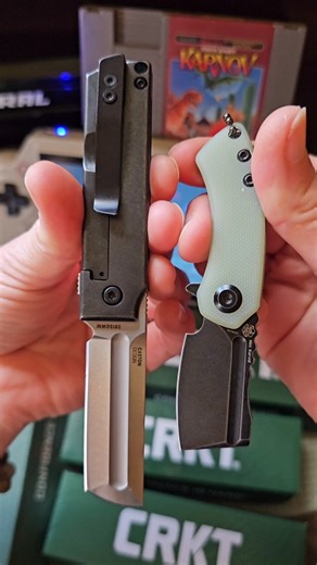 CRKT MinimalX This things awesome! Karnov on the 8 Bit Boy 🧞‍♂️🕹
