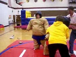 SUMO SUIT fun 1