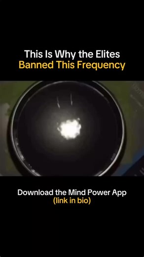 MindPower | Meditation & Mindset App on Instagram: "They hide this secret experiment 👇 First, scientists placed a sample of water under a microscope and studied its molecular structure. Then they played a specific sound — a frequency of 440 Hz, which is what almost all modern music uses today. Next, they played another sound — 432 Hz. What they discovered changed everything: The 440 Hz frequency created chaotic, disconnected patterns, while the 432 Hz frequency formed beautiful, harmonious shap