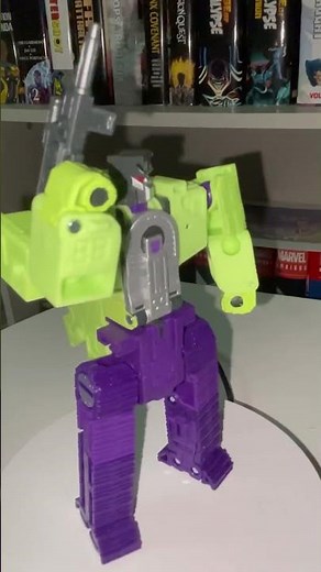 Transformers Studio Series Scavenger Action Figure Review! | Transformers The Movie Constructicons