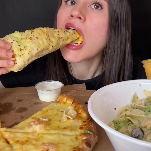 ASMR CHEESE PIZZA + CREAMY PASTA MUKBANG | EATING SOUNDS #shorts